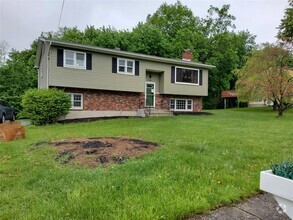 Building Photo - 7 Forestdale Ave