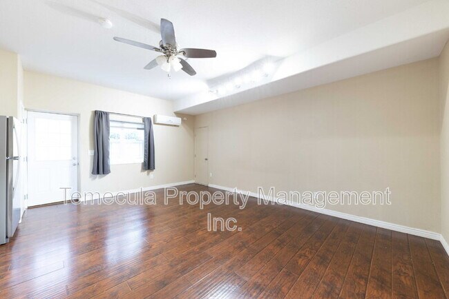 Foto del edificio - 32243 Perigord Rd