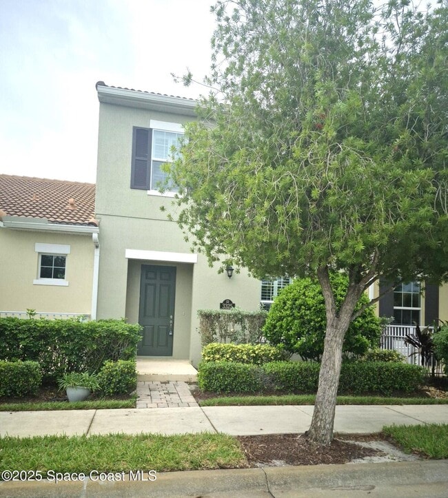Building Photo - 3325 Sedge Dr