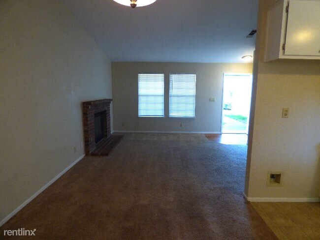 Building Photo - 3 br, 2 bath House - 7835 Tierra Glen Way