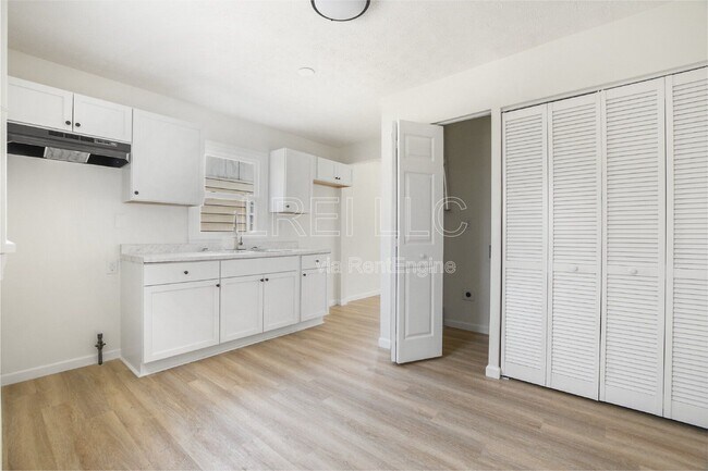 Foto del edificio - 320 N 36th St