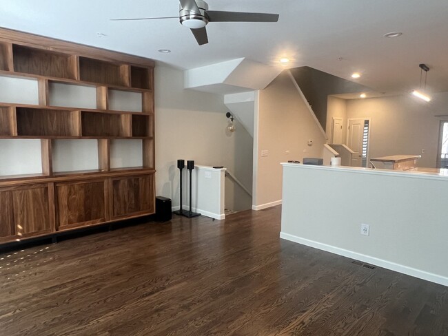 Foto del edificio - Beautiful Townhome in Belmar!!