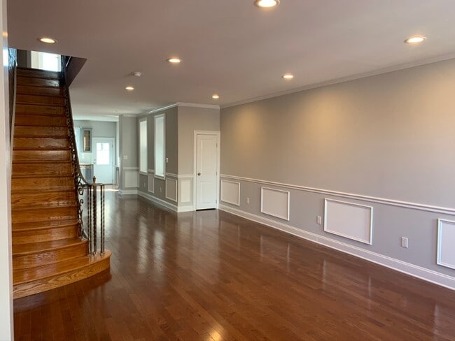 Building Photo - 1118 McKean St