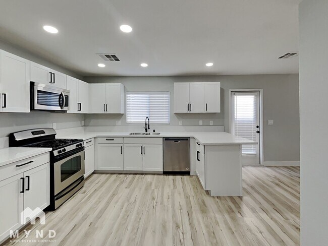 Foto del edificio - 2280 Platinum Band St