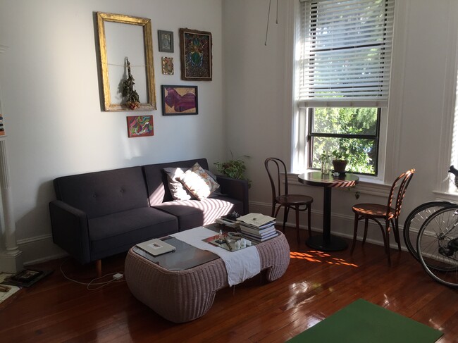 Foto del edificio - 1507 Park Rd NW