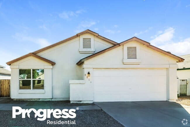 Building Photo - 8811 W Greenbrian Dr