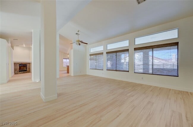Building Photo - 1006 Winding Hill St