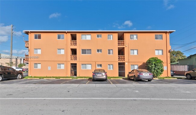 Foto del edificio - 2330 NW 11th St