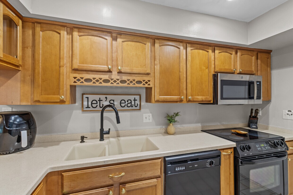 Foto principal - 2945 Bough Ave