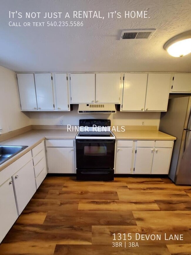 Foto del edificio - 1315 Devon Ln