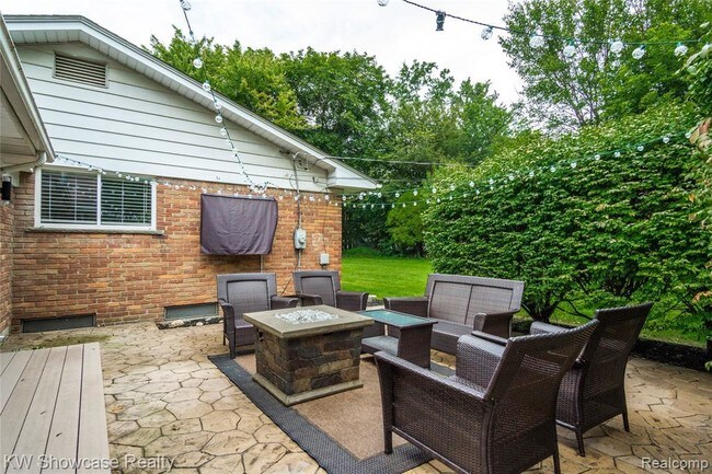 Building Photo - 1269 Ashover Dr