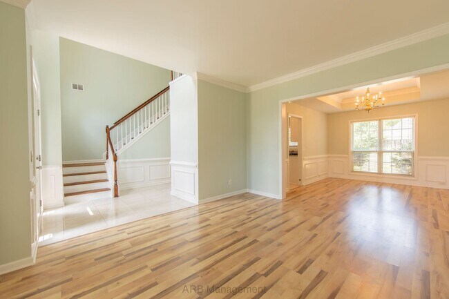 Foto del edificio - Beautiful 4-Bedroom Home in Desirable East Cobb – Prime Marietta Location!