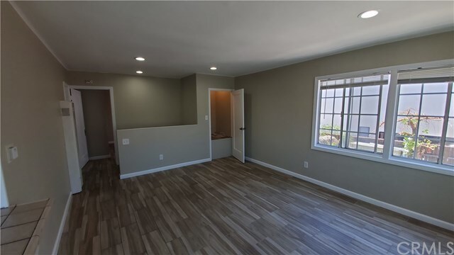 Building Photo - 16864 Bayview Dr