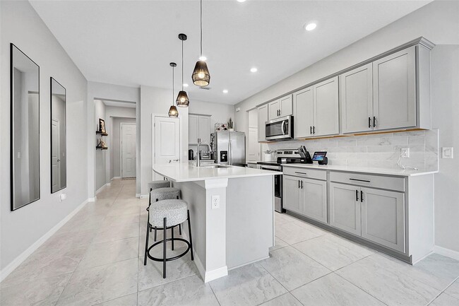 Building Photo - 6112 Rancho Ln