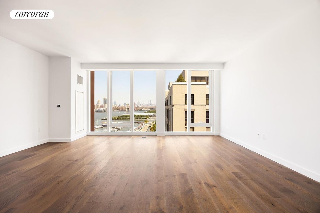 Foto principal - 50 Bridge Park Dr