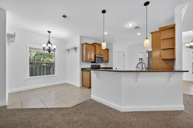 Building Photo - 603 Red Fern Rd