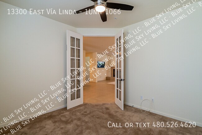 Foto del edificio - 13300 E Vía Linda