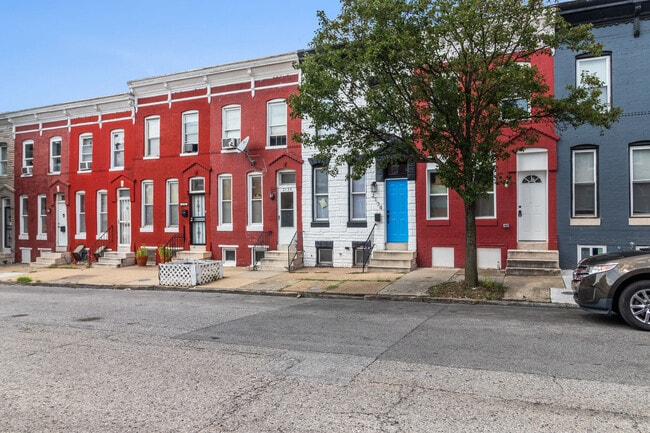 Building Photo - 2134 W Fayette St