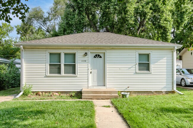 Building Photo - 1156 Fairfield St