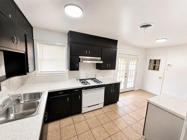 Foto del edificio - 5311-33rd Street