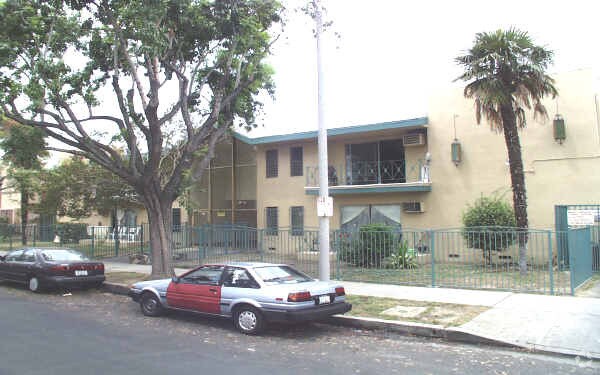 Building Photo - 8849 Cedros Ave