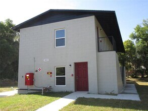 Building Photo - 1002 E McDonald Ave