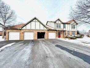 Building Photo - 319 Deer Glen Way