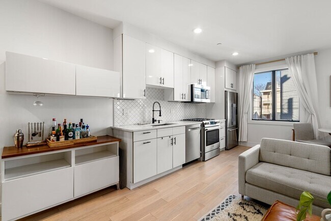 Foto del edificio - 148 W 9th St