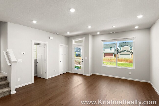 Foto del edificio - *NEW Construction* Stunning 3BD, 2.5 BA* Single Family Home Featuring Modern Upgrades* in South H...