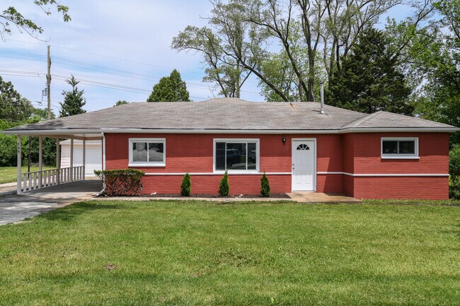 Building Photo - 755 Alhambra Ln