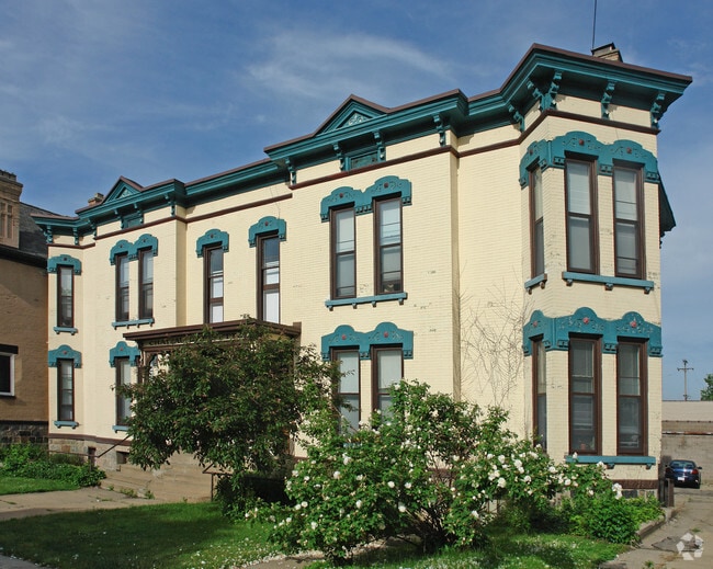 Building Photo - Lafayette Apartment Homes