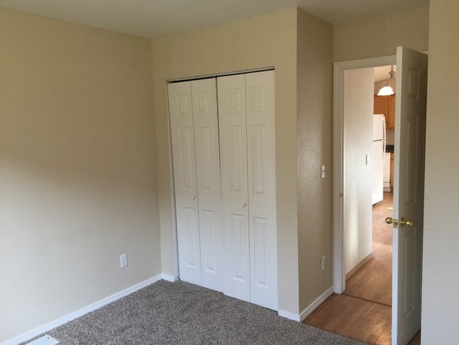 Building Photo - 1275 Berrum Ln