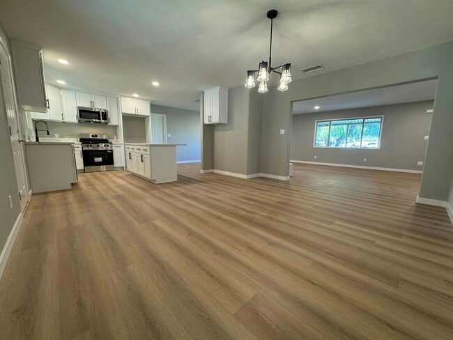 Building Photo - 14740 Perris Blvd