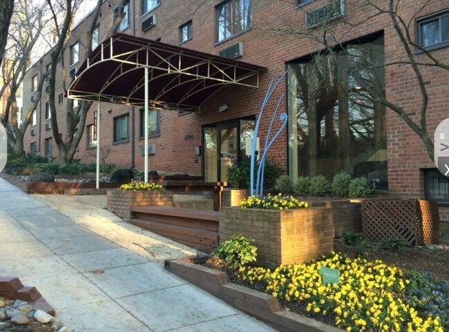 Main Entrance - 4114 Davis Pl NW