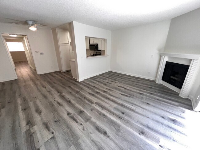 Foto del edificio - 4648 Fulton Ave
