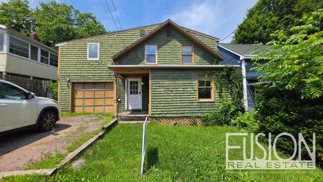 Photo - 446 Colchester Avenue House