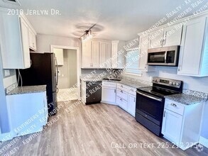 Building Photo - 2010 Jerlyn Dr