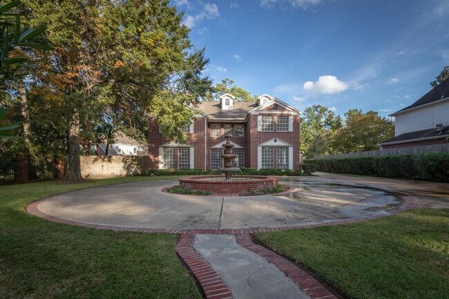 Foto del edificio - 30 E Shady Ln