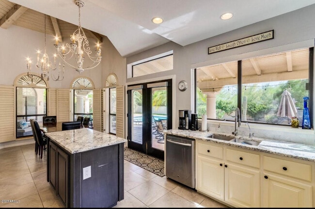 Building Photo - 8245 E Sands Dr