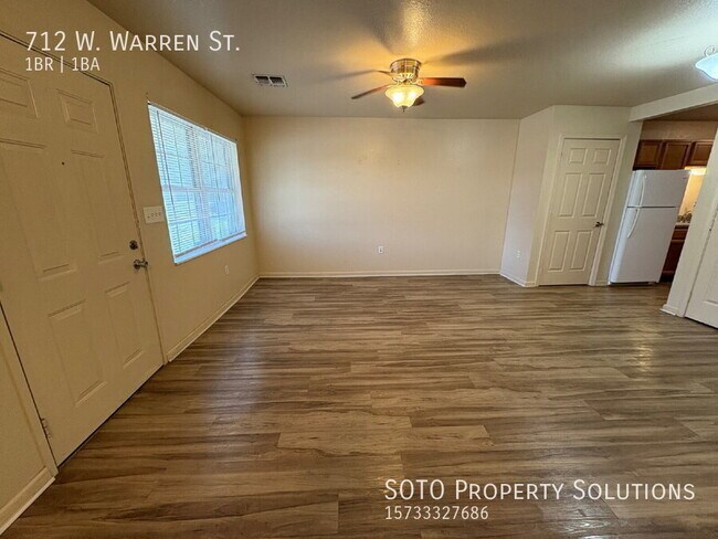 Foto del edificio - 712 Warren St