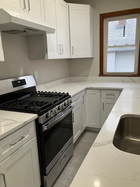 Quartz Counter - 95 2nd St