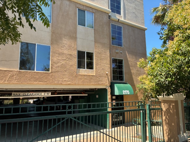 Building Photo - 2175 California St