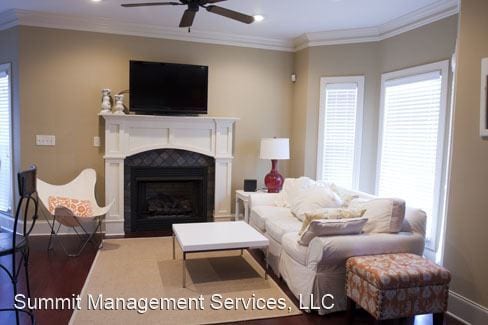 Building Photo - 3 br, 3 bath House - 141 Falls Grove Drive