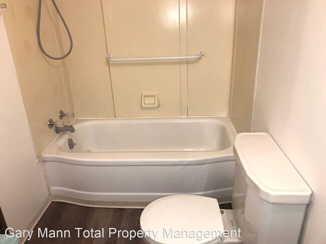 Building Photo - 3 br, 2 bath House - 7853 Dodson Road NW