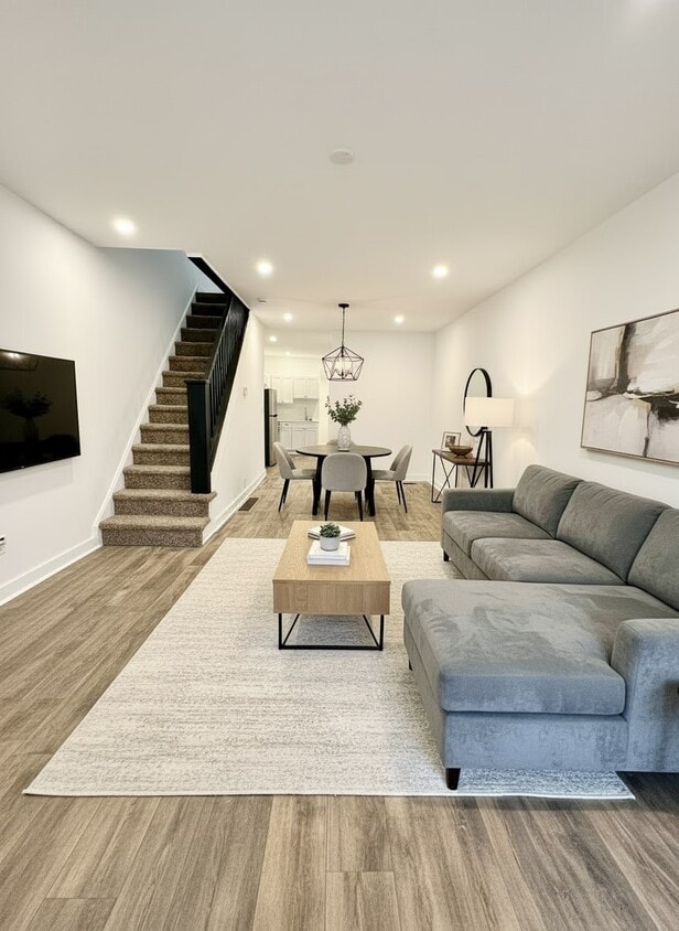 Foto principal - 2072 Pickwick St