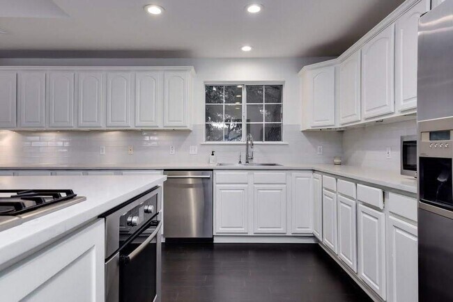 Foto del edificio - 1704 Newning Ave