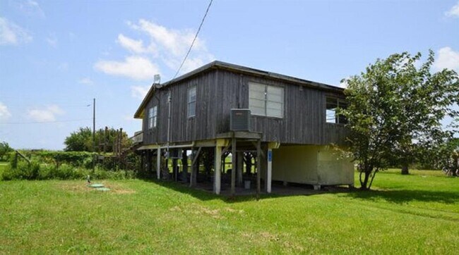 Foto del edificio - 2104 Galveston Ave