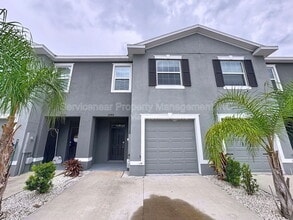 Building Photo - 32988 Major Oak Dr