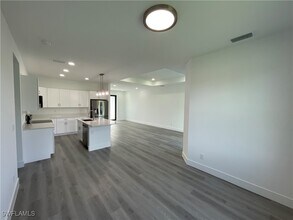 Building Photo - 818 Anaconda Ave S