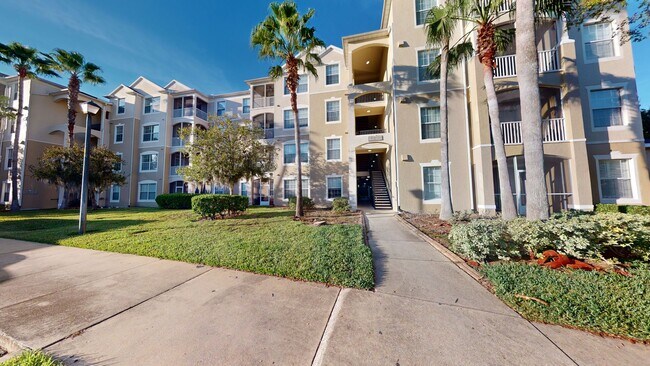 Building Photo - Completely renovated 3 bedroom, 2 bathroom...